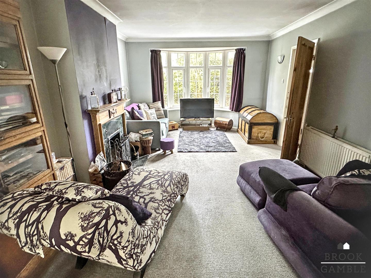 3 Bedroom House - Semi-Detached. Falmer Close in Eastbourne, East Sussex 2